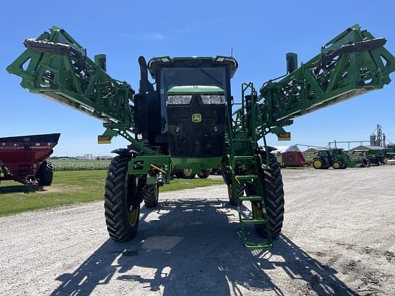 Image of John Deere 410R equipment image 1