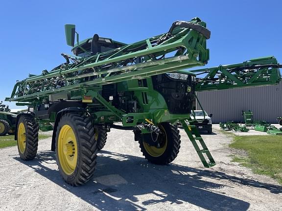 Image of John Deere 410R equipment image 2