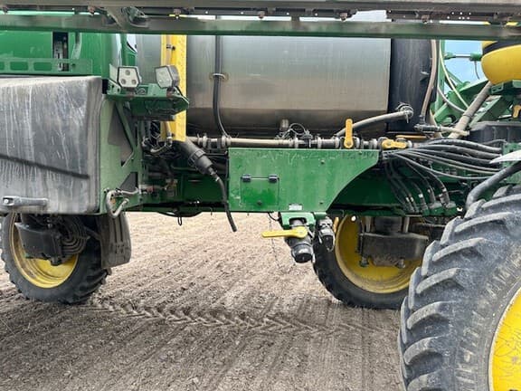 Image of John Deere 410R equipment image 4