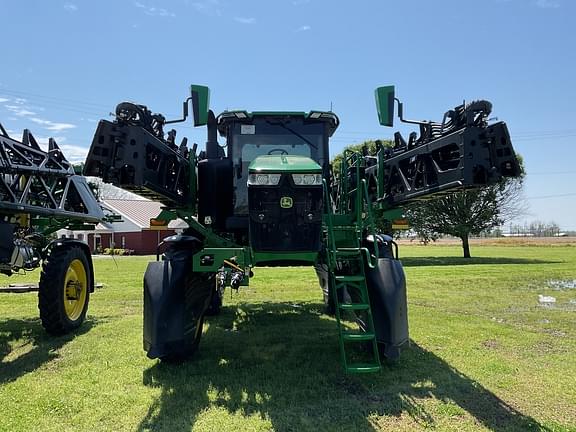 Image of John Deere 410R equipment image 1