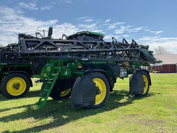 Image of John Deere 410R equipment image 2