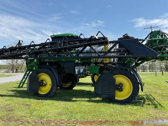 Image of John Deere 410R equipment image 3