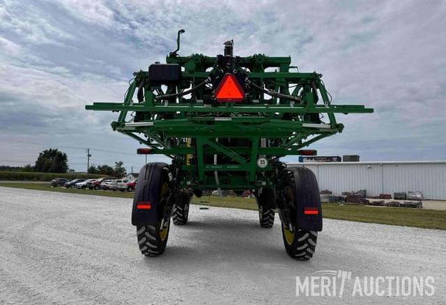 Image of John Deere 410R equipment image 3
