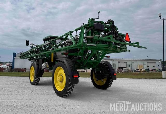Image of John Deere 410R equipment image 2