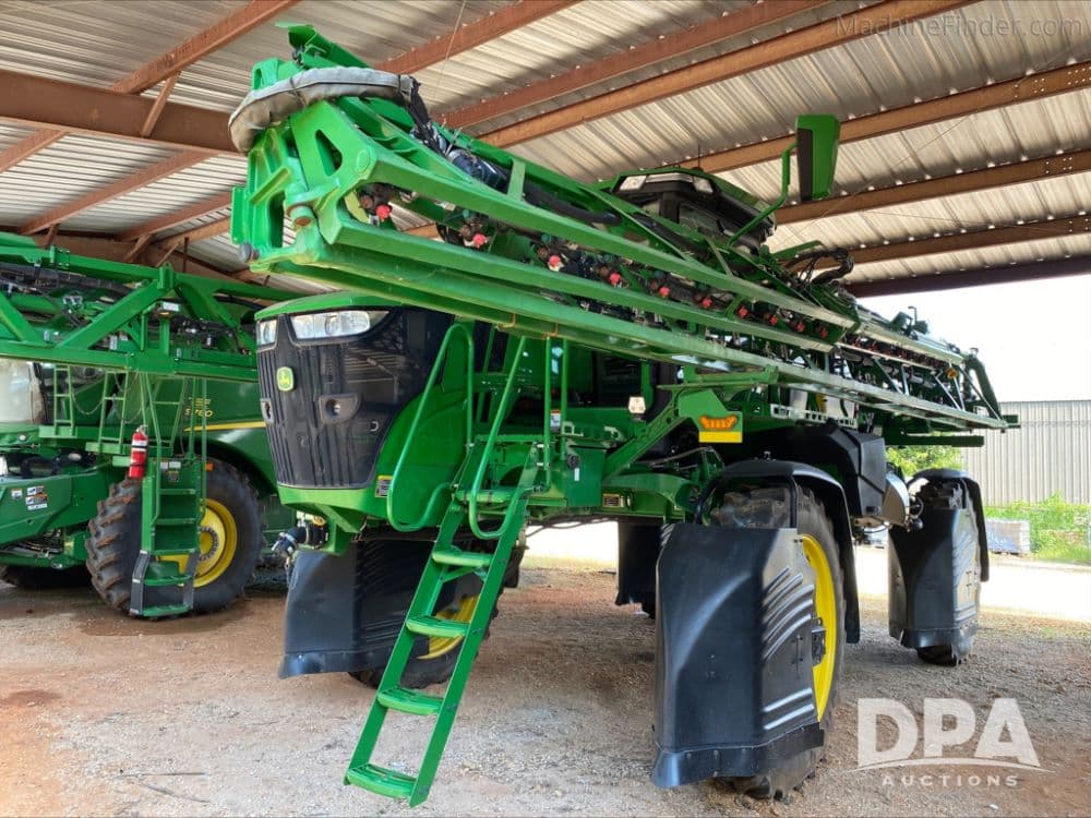 Image of John Deere 410R Primary image