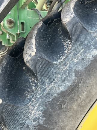 Image of John Deere 412R equipment image 4