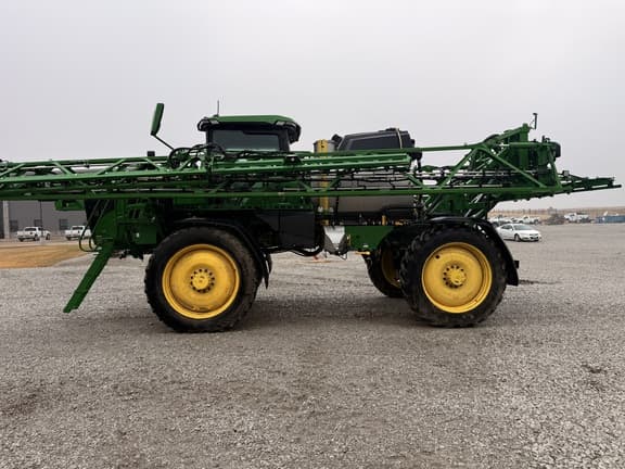 Image of John Deere 412R equipment image 2