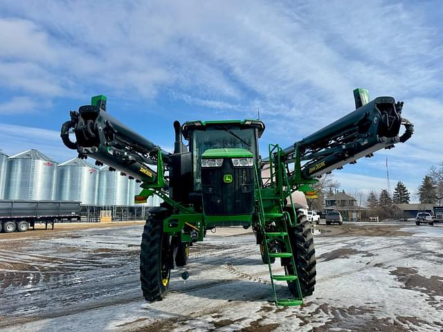 Image of John Deere 412R equipment image 2