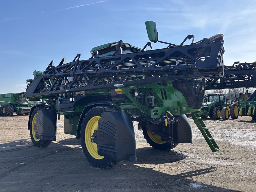 Image of John Deere 412R Image 1