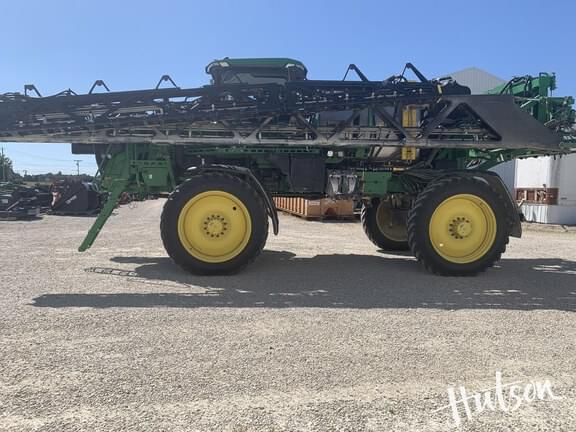 Image of John Deere 412R equipment image 3
