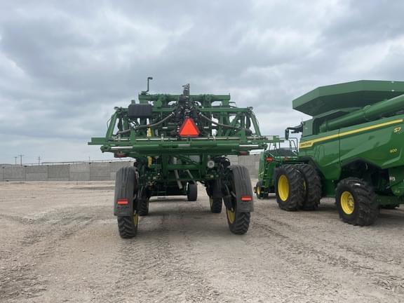 Image of John Deere 412R equipment image 2