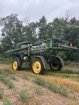 Image of John Deere 412R equipment image 3