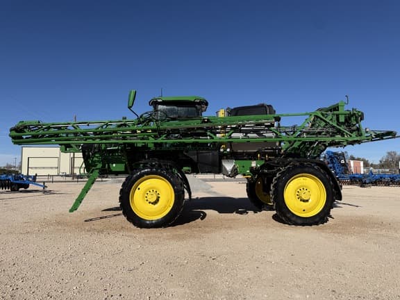 Image of John Deere 412R equipment image 1