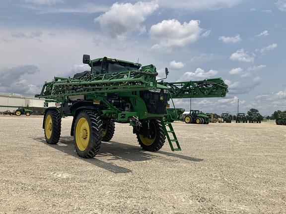 Image of John Deere 412R equipment image 1