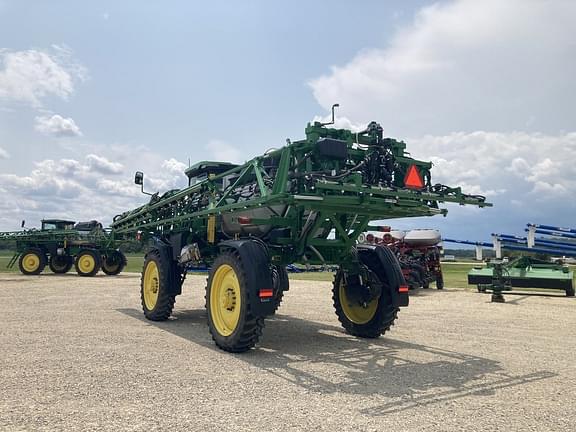 Image of John Deere 412R equipment image 3