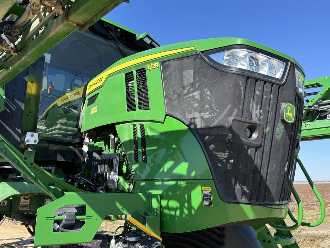 Image of John Deere 412R Image 1