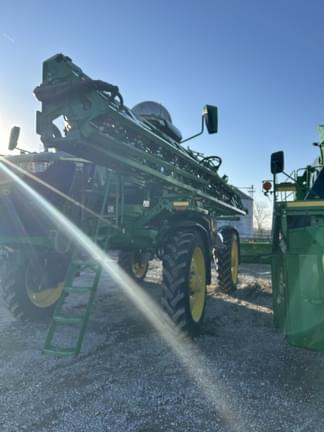 Image of John Deere 412R equipment image 2