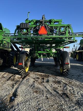 Image of John Deere 412R equipment image 4
