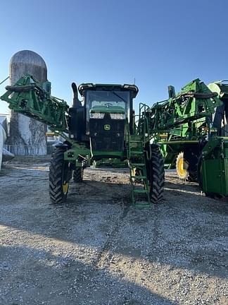 Image of John Deere 412R equipment image 1