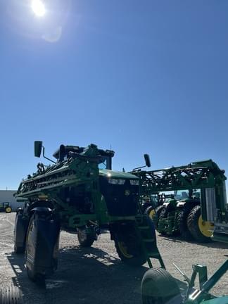 Image of John Deere 412R equipment image 1