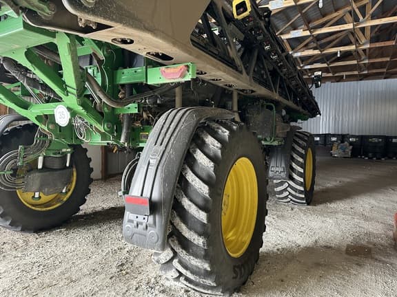 Image of John Deere 412R equipment image 3