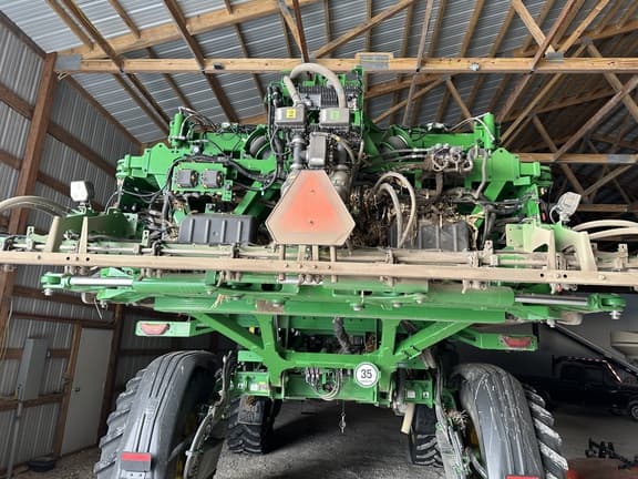 Image of John Deere 412R equipment image 4