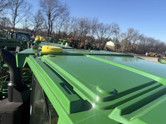 Image of John Deere 412R equipment image 1