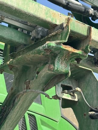 Image of John Deere 412R equipment image 3