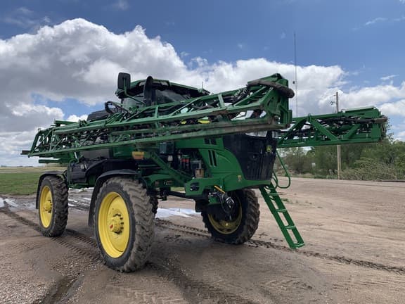 Image of John Deere 412R Primary image