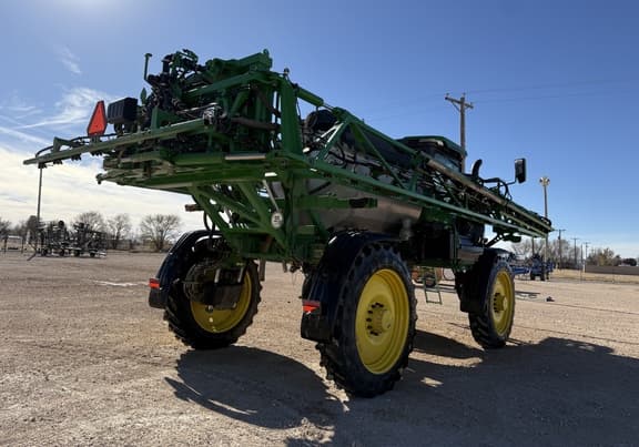 Image of John Deere 412R equipment image 4