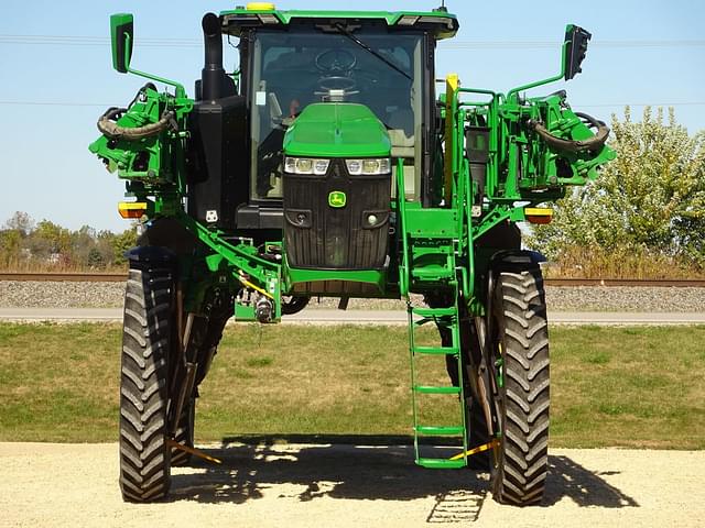 Image of John Deere 412R equipment image 2