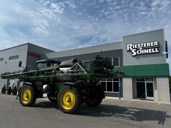 Image of John Deere 412R equipment image 2