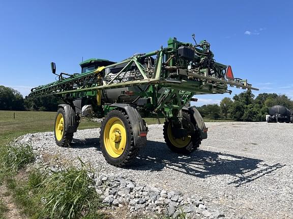 Image of John Deere 412R equipment image 3