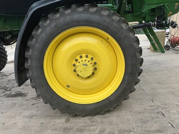 Image of John Deere 412R equipment image 1