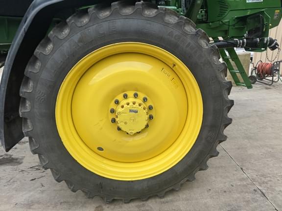Image of John Deere 412R equipment image 2