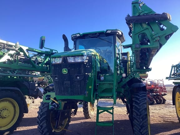 Main image John Deere 412R