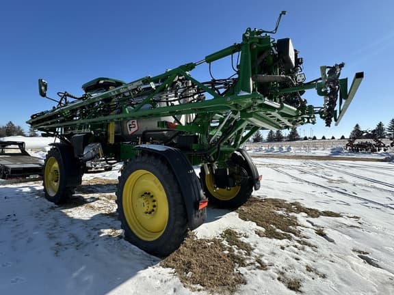 Image of John Deere 412R equipment image 4