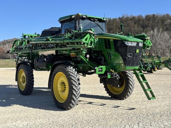 Image of John Deere 412R equipment image 2