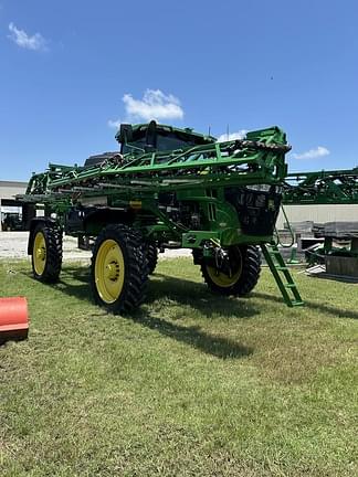 Image of John Deere 412R equipment image 2