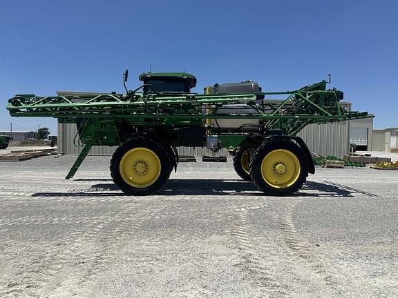 Image of John Deere 412R equipment image 1