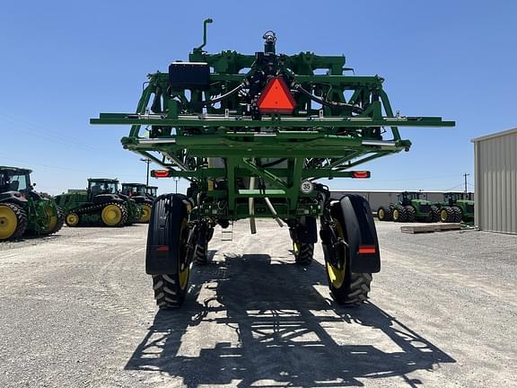 Image of John Deere 412R equipment image 3