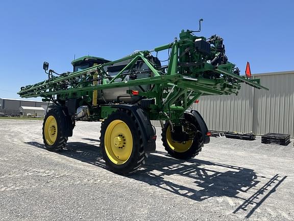 Image of John Deere 412R equipment image 2