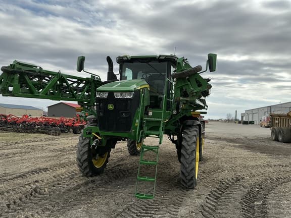 Image of John Deere 412R equipment image 1