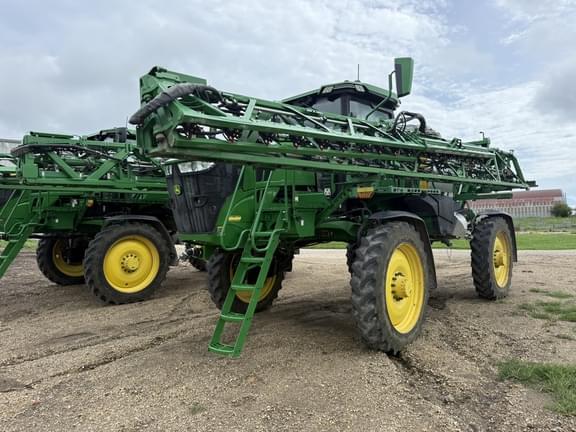 Image of John Deere 412R Primary image