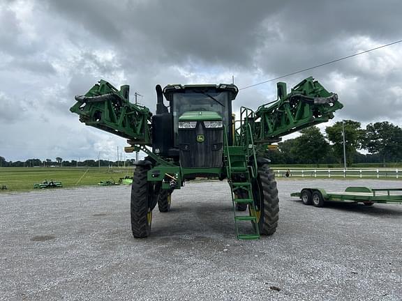 Image of John Deere 412R equipment image 1