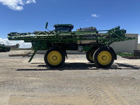 Image of John Deere 412R equipment image 1