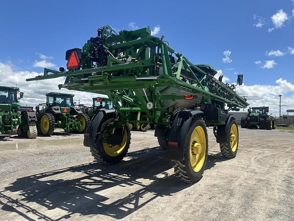 Image of John Deere 412R equipment image 4