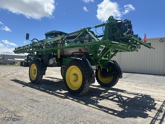 Image of John Deere 412R equipment image 2