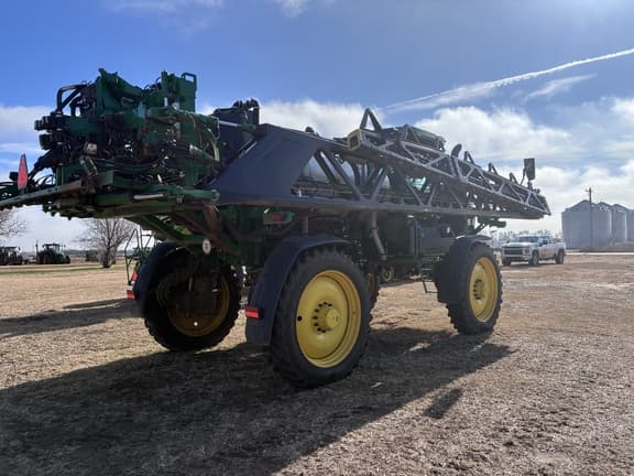 Image of John Deere 412R equipment image 4