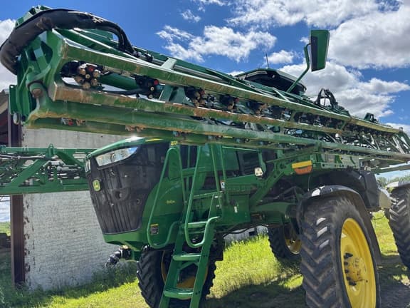Image of John Deere 412R equipment image 1